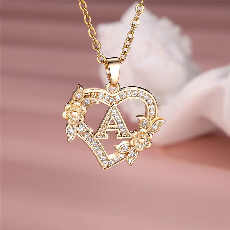 A-Z Letter Flower Heart Pendant Necklace قلادة على شكل زهرة على شكل قلب وحرف